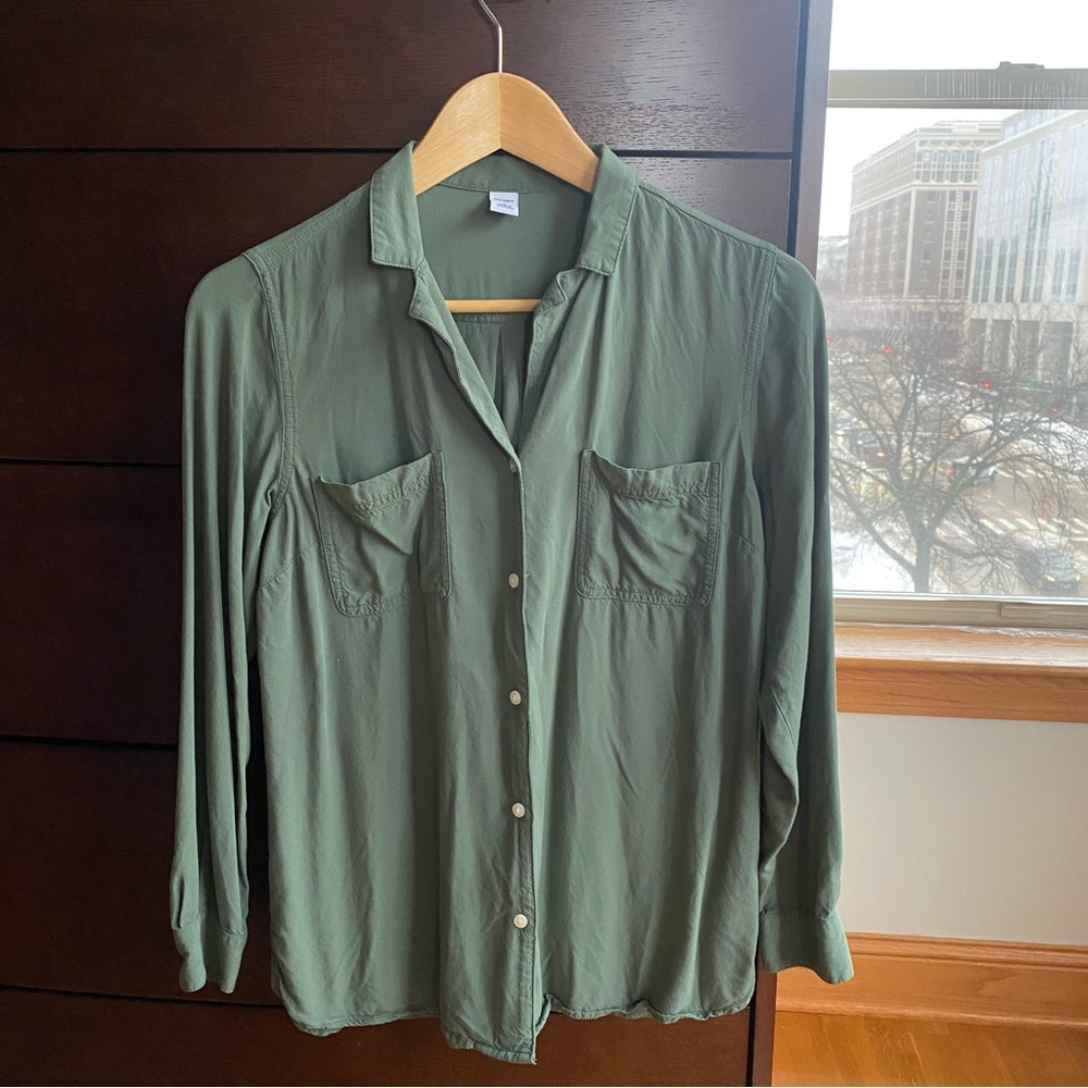 Old Navy Green Button Down Top - image 3